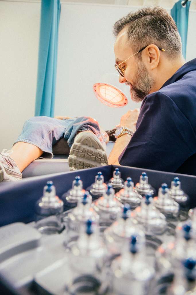 Upper body chiropractic adjustment treatment